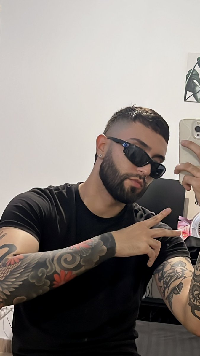 Dominguito de gafa