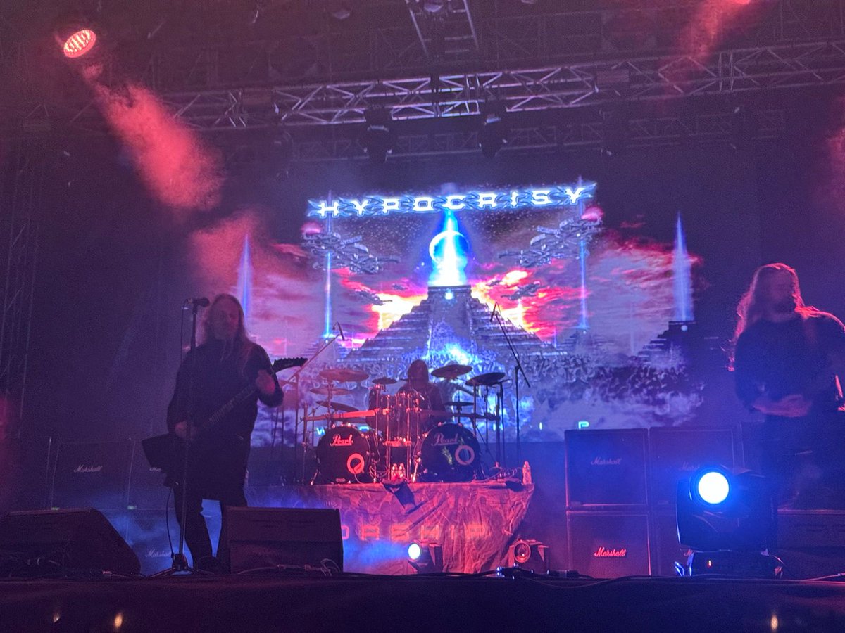 themetaltower's tweet photo. Cerramos la noche con la presentación estelar de Hypocrisy.
Gente del MxMF Metal Fest: nos vemos en la siguiente edición.
#MxMF https://t.co/HGlvBsoqsE