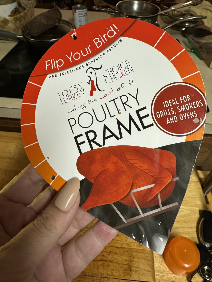 SouthDallasFood's tweet photo. If you’re worried about dry turkey this Thanksgiving there’s still time to get a Topsy Turkey! It truly is the easiest way to get the JUICIEST bird #SponsoredAF 🙃🦃 https://t.co/shrA3tOz78 https://t.co/wBmn4AYXck