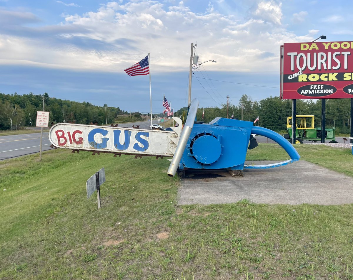 JoshLipnik's tweet photo. Big Gus
Ishpeming, MI

World’s Largest Working Chainsaw https://t.co/SAf6D6FWMV