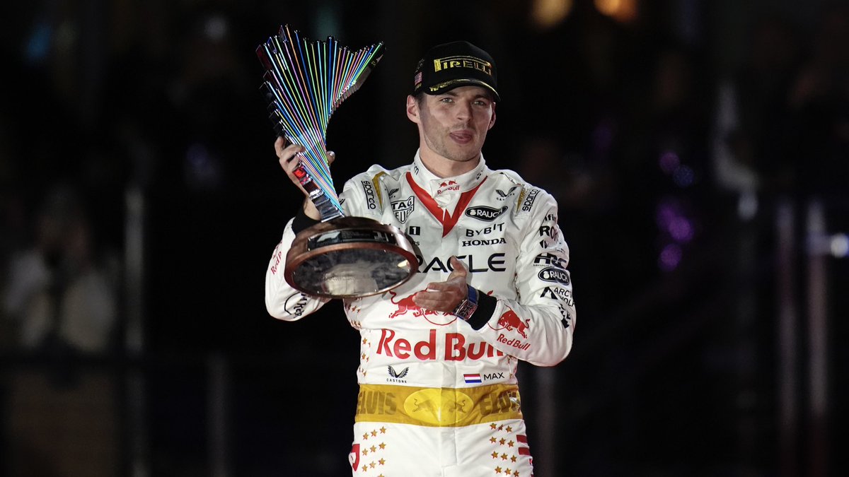 ⭐️ RACE WEEK!!! ⭐️

🇺🇸 GP DE LAS VEGAS 🇺🇸

Corrida noturna! Em 2023, Leclerc fez a pole e Verstappen ganhou a corrida.

Quem vencerá em 2024?

🕑 HORÁRIOS (Brasília) 🕑

Quinta 21/11
TL1: 23:30

Sexta 22/11
TL2: 3h
TL3: 23:30

Sábado 23/11
Quali: 3h

Domingo 24/11
Corrida: 3h