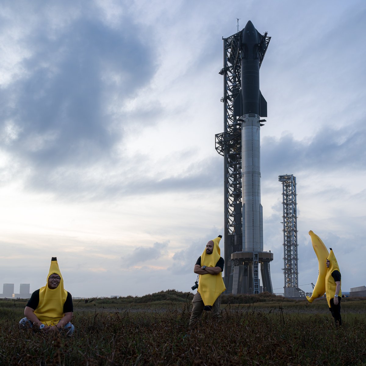 559eth's tweet photo. 如果说 $pnut 是美国精神的某个象征，那么 $Banana 可能是一张属于全人类的文化名片。FuQASH8ps9NPeDu4h3rVtMBygKYoSiSTZ4uSiA5tpump https://t.co/wL7KMLC8p1