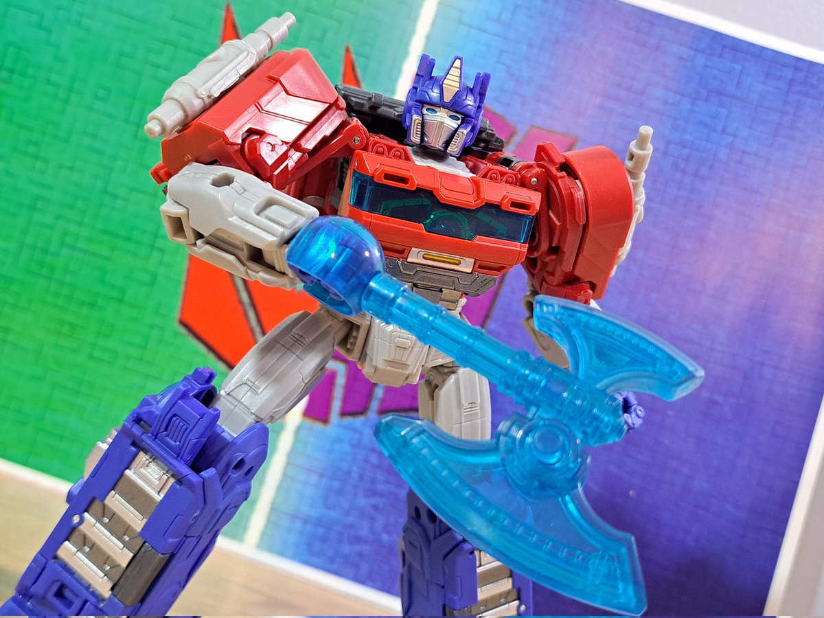 14thPrimeCustom's tweet photo. For the last #SevenDaysofPrime post, I thought I'd highlight my most recent Optimus. That being the TFOne Takara Leader Optimus. Probably the best toy TFO Prime has currently. Sucks he will likely never get a Megatron tho.
#TransformersOne #OptimusPrime https://t.co/BBEMxJPaAh