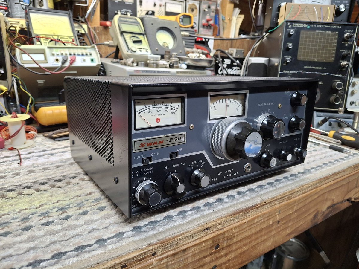 Wrapping up another Swan 250 6m rig. Not too shabby from 1966!