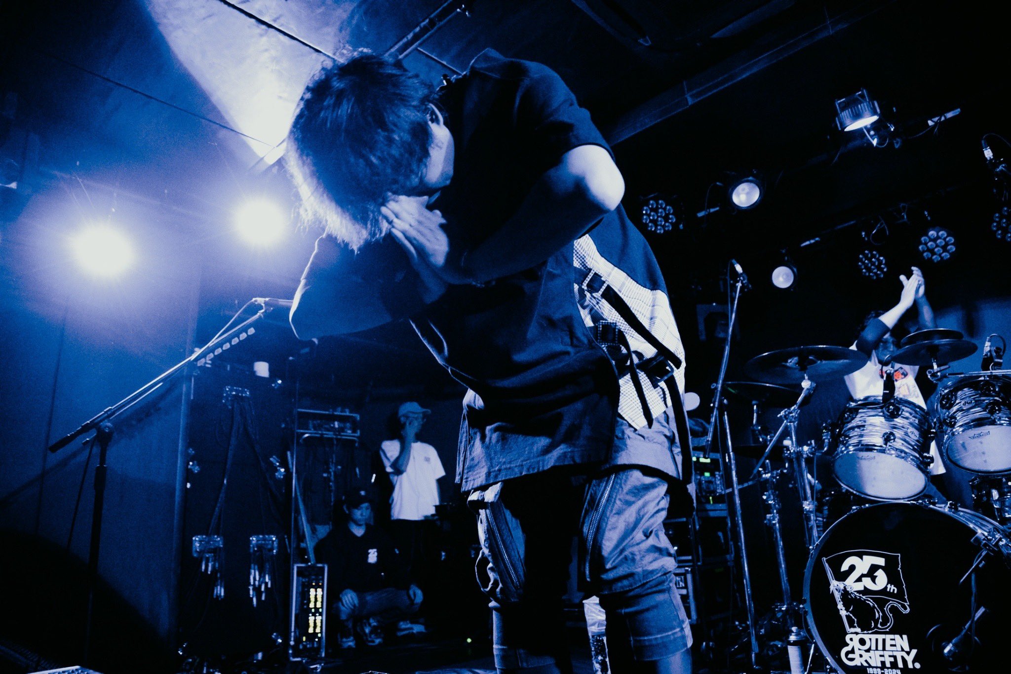 ROTTENGRAFFTY 侑威地 on X: ROTTENGRAFFTY 侑威地 on X:
