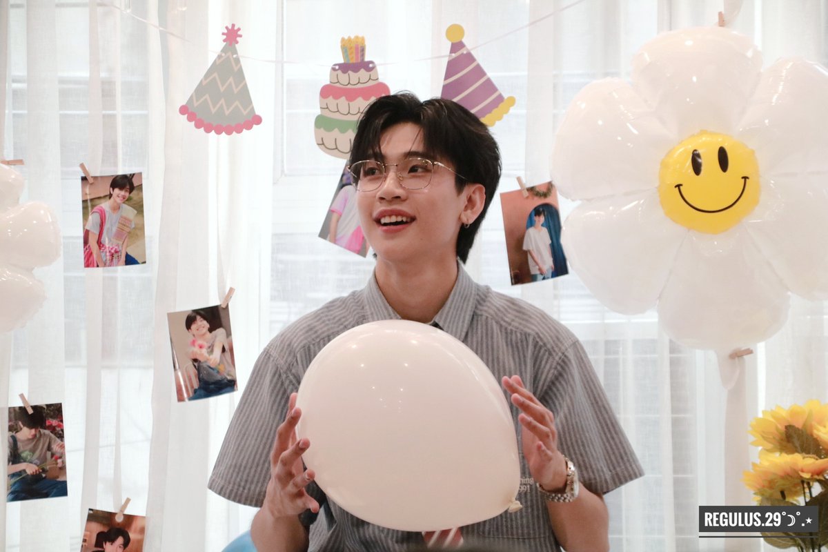 29_Regulus's tweet photo. จับแก้วกาแฟก็เท่ จับลูกโป่งก็น่ารักก @H_phuripat
#h_phuripat #HeartPhuripat24thBDAY https://t.co/le9JvflKq7