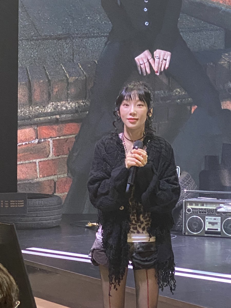 bee 🦋 tweet media