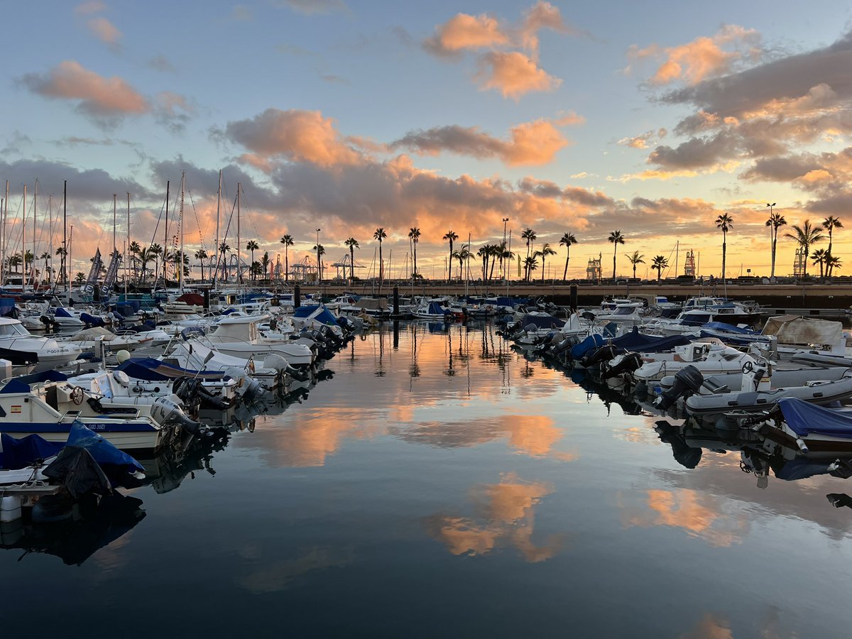 Buenos días! 🌅⛵️ 
Amanece fresquito!🧣
Feliz semana!🙃🤸🏻 

<a href="/EmocionesCan/">Emociones Canarias</a> 
<a href="/VickyPalmaMeteo/">Vicky Palma</a> 
<a href="/LpaVisit/">Turismo de Las Palmas de Gran Canaria</a>