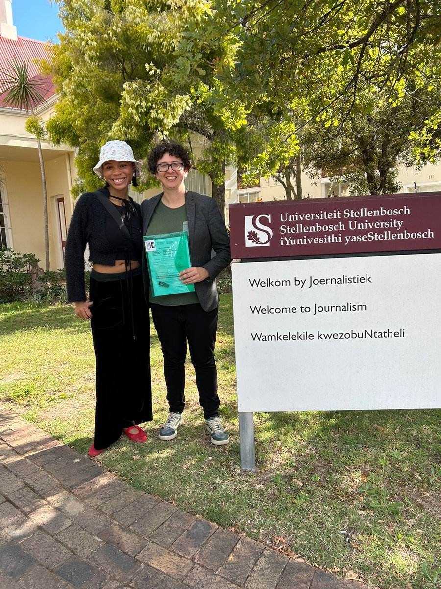 StelliesJourn's tweet image. It’s that time of the year again—final submissions for the (often dreaded) in-depth project! 🎓✨ Huge congratulations to Erinma Nedum  for being the first to submit this morning! 👏 Here she is alongside her mentor and lecturer, Anneli Groenewald
#InDepthProject