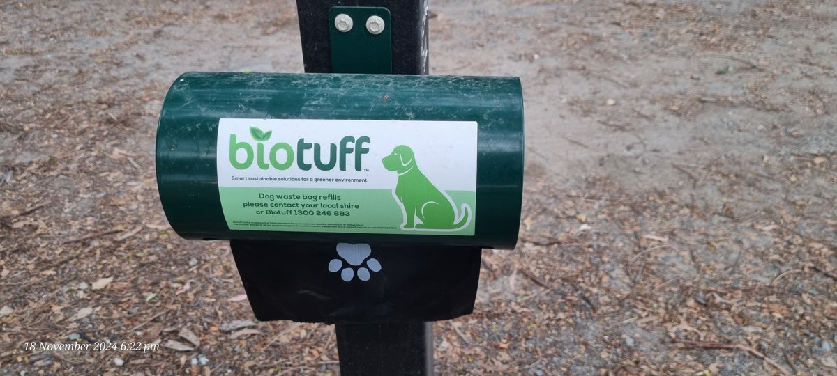 United Kingdom, take note, if Australia can provide dog crap bags, so should we!
<a href="/KeepBritainTidy/">Keep Britain Tidy</a> <a href="/BassetlawDC/">Bassetlaw Council</a>