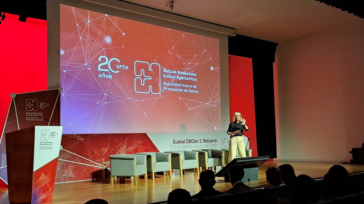 avpd_dbea's tweet photo. Hasi gara!

Hemos dado comienzo al 1.º Encuentro Vasco de DPD

#protecciondedatos #datuenbabesa #Euskadi #encuentros #dpd https://t.co/qlzLFNED6s