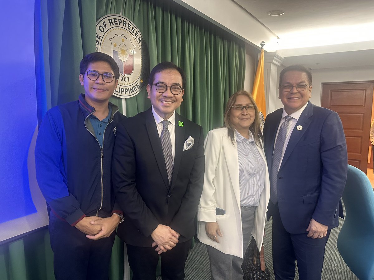 DrTonyLeachon's tweet photo. Working for a healthier Philippines through health reforms with public health advocates and other stakeholders 🇵🇭

#relentlessforchange🔥 

Tony Leachon

@maricarlimpin https://t.co/sBwWTq3lKR
