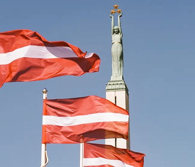 Latvija tik skaista un īpaša - mūsu mājas, mūsu vieta, mūsu apziņa un mūsu kultūra, lai skaisti svētki 🇱🇻