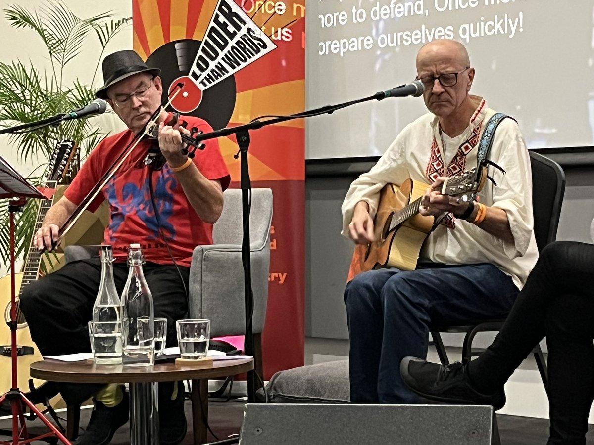 TWPmemories (@twpmemories2016) on Twitter photo The Ukrainians’ book tour, featuring chat & live performance, coming this week at <a href="/thetradesclub/">The Trades Club</a> & <a href="/RocknRollBrew/">Rock&Roll Brewhouse</a> w Pete talking extensively about early days of <a href="/weddingpresent/">David Gedge</a> - powerful stuff!
Tickets:
the-ukrainians.com/tourdates
Clip from yesterday:
youtu.be/2BhkD8xewQs?si… The Ukrainians’ book tour, featuring chat & live performance, coming this week at <a href="/thetradesclub/">The Trades Club</a> & <a href="/RocknRollBrew/">Rock&Roll Brewhouse</a> w Pete talking extensively about early days of <a href="/weddingpresent/">David Gedge</a> - powerful stuff!
Tickets:
the-ukrainians.com/tourdates
Clip from yesterday:
youtu.be/2BhkD8xewQs?si…