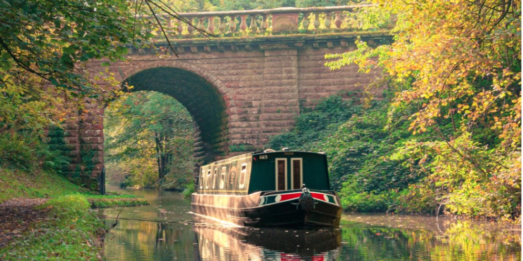 CRTBoating's tweet photo. Have you read our latest #BoatersUpdate? Read about our ten-point plan to improve your time afloat, latest work we're doing to improve the waterways for boaters and much more! Read it here https://t.co/znQgTC6MI5 #BoatingNews https://t.co/QQG5xeTkjY