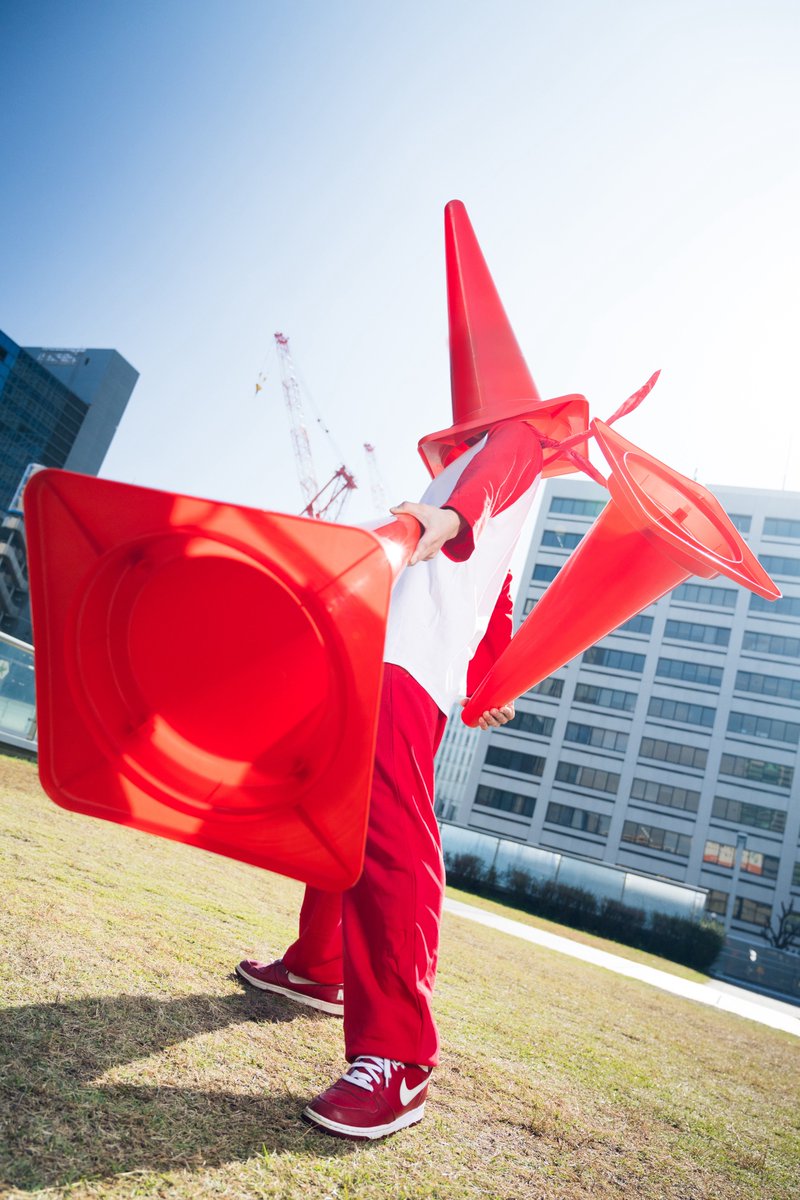 Crazy_redcorn's tweet image. Cosplay/トーラム&やしろあずき/三角コーン
🔺『余計なお世話はヒーローの本質だぜ。』🔻
撮影📸@YID8MGU6XLDV8Rf 様
#ビビコス #ビビコスオアシス21 #トーラムオンライン #ビモショ