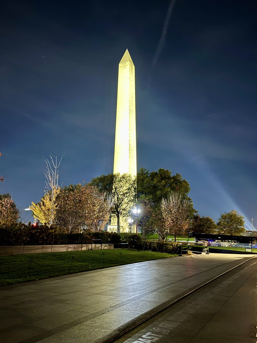 SituationRheum's tweet photo. Last night in DC 😢 https://t.co/bH4MNUAv4T