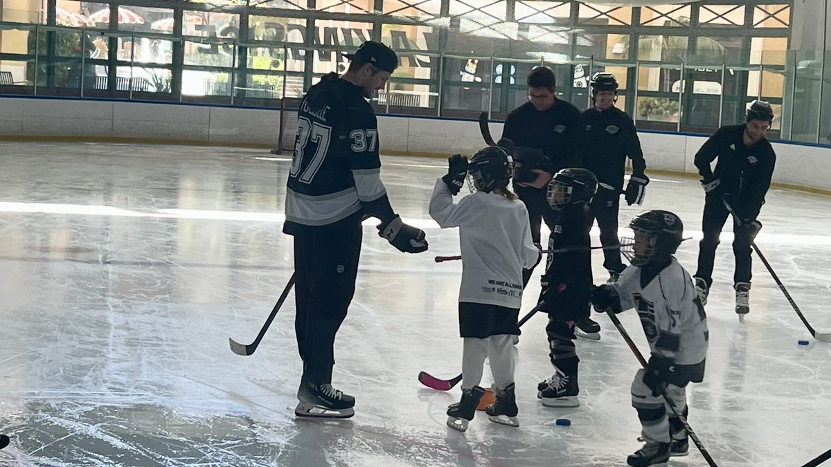 Great day on the Local Rinks Tour!

Every <a href="/LAKings/">LA Kings</a> player was out in the community today, split up at seven different rinks. 

A few 📸 of Joel Edmundson, Warren Foegele, Vladislav Gavrikov &amp; David Rittich with <a href="/SportBlake/">Blake Bolden</a>’s all-girls program at LA Kings Ice in PV!