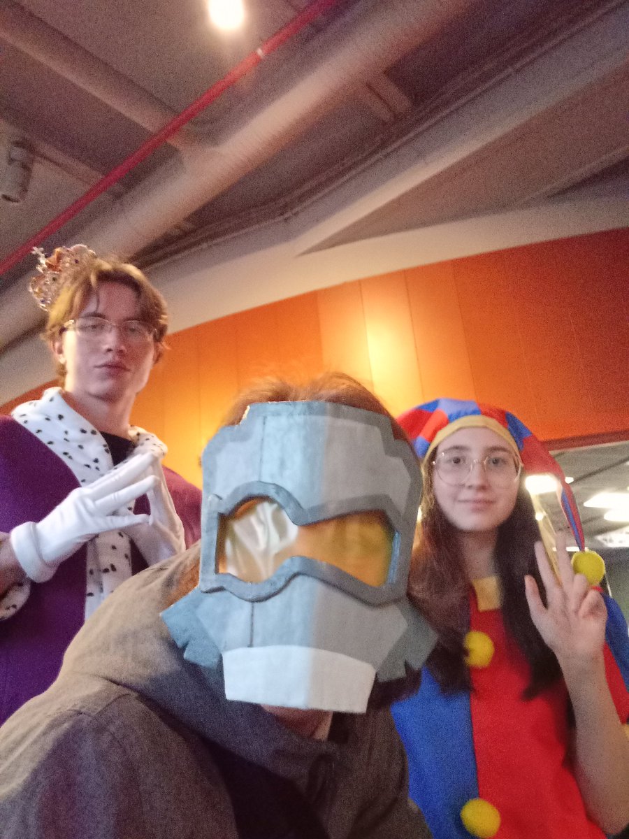 RusFlowerBoy's tweet photo. Festival time!
#madnesscombat #atpengineer #aahw #cosplay https://t.co/xT1xmY62G1