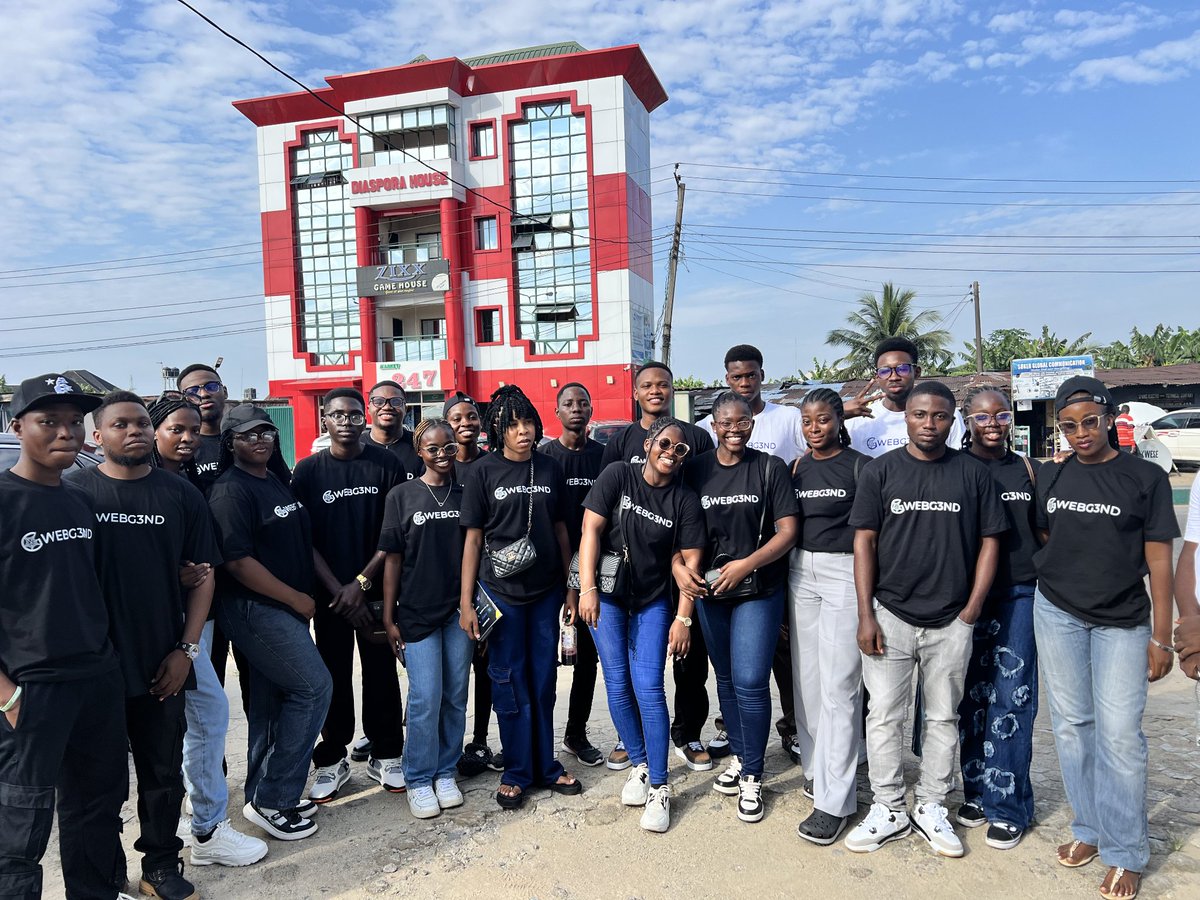 EmmaMal10's tweet image. GM legends 💪🏻👌🏻

Attending the #WhyBitcoin event in the city of uyo was the highlight

I was there wit @WEBGEND🔥🔥 and it was amazing, you get top notch connection and also learn a lot with opportunities as well , Don't miss out!!

Join the community:
t.me/webgend