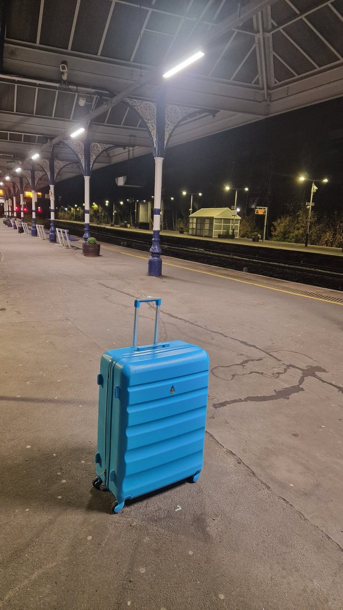 Steven Fegan (@peeple_steven) on Twitter photo Train 1 of 4 ... Have kit, will travel... especially when it's to help <a href="/PeepleCentre/">Peeple</a> train new practitioners. Here I come <a href="/thurrockcouncil/">Thurrock Council</a>.
#theonlywayisessex <a href="/Peeple_Laura/">Laura Niven (She/Her)</a> <a href="/Peeple_Diane/">Peeple_Diane</a> <a href="/Peeple_Vivianne/">Vivianne</a> <a href="/Peeple_Liz/">Liz Ersoy</a> Train 1 of 4 ... Have kit, will travel... especially when it's to help <a href="/PeepleCentre/">Peeple</a> train new practitioners. Here I come <a href="/thurrockcouncil/">Thurrock Council</a>.
#theonlywayisessex <a href="/Peeple_Laura/">Laura Niven (She/Her)</a> <a href="/Peeple_Diane/">Peeple_Diane</a> <a href="/Peeple_Vivianne/">Vivianne</a> <a href="/Peeple_Liz/">Liz Ersoy</a>