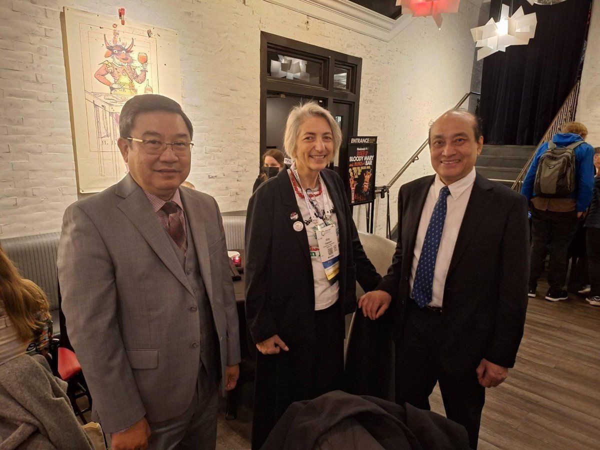 Ministry of Health, National Unity Government (@nug_moh) on Twitter photo On Oct 27, 2024, <a href="/ZawWaiSoe4/">Zaw Wai Soe</a> accepted The Edward Barsky Award on behalf of Spring Revolutionary Health Cadres & <a href="/NUG_MOH/">Ministry of Health, National Unity Government</a> <a href="/NUGMyanmar/">National Unity Government Myanmar</a> at the Health Activist Dinner held by the American Public Health Association’s 2024 Annual Meeting & Expo
go.nugmyanmar.org/a0058c74
#Myanmar #Burma On Oct 27, 2024, <a href="/ZawWaiSoe4/">Zaw Wai Soe</a> accepted The Edward Barsky Award on behalf of Spring Revolutionary Health Cadres & <a href="/NUG_MOH/">Ministry of Health, National Unity Government</a> <a href="/NUGMyanmar/">National Unity Government Myanmar</a> at the Health Activist Dinner held by the American Public Health Association’s 2024 Annual Meeting & Expo
go.nugmyanmar.org/a0058c74
#Myanmar #Burma