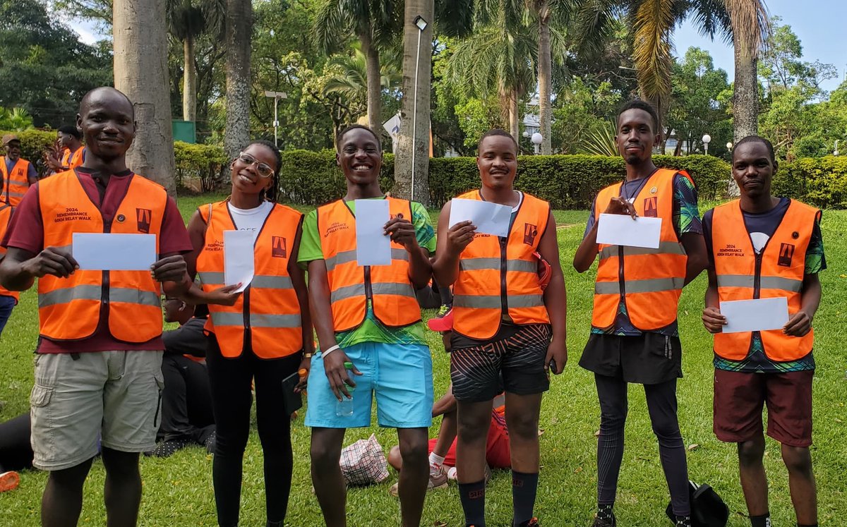 ChazMr_Miti's tweet photo. Christmas came early!
What was meat to be a #RemembranceWalk turned out to be rewarding too!
Team #TrailBlazzers came in first place and prizes came in cheque. Thanks @Akeda4 for the #SafeRoadsSaveLives awareness, it was a joy doing life with the cheerful participants. https://t.co/jrS3wo0IIE