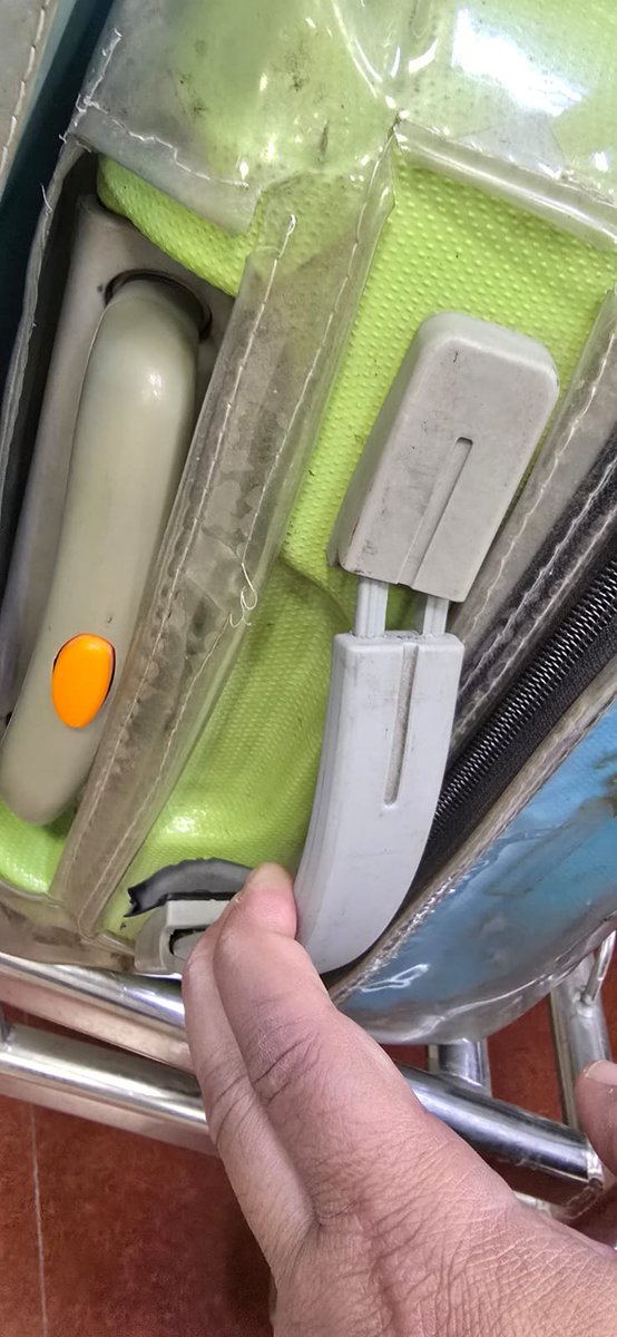 sidahya's tweet photo. @IndiGo6E PNR FUCJSC
one bag handle broken
one bag wheel broken and entire area to lift bag broken blue green bag with cover
one small green and blue bag where you pick the bag that is broken
another black bag small pocket broken and things were not there in the bag
AWAITING REVERT https://t.co/Tcp9SVVVA1