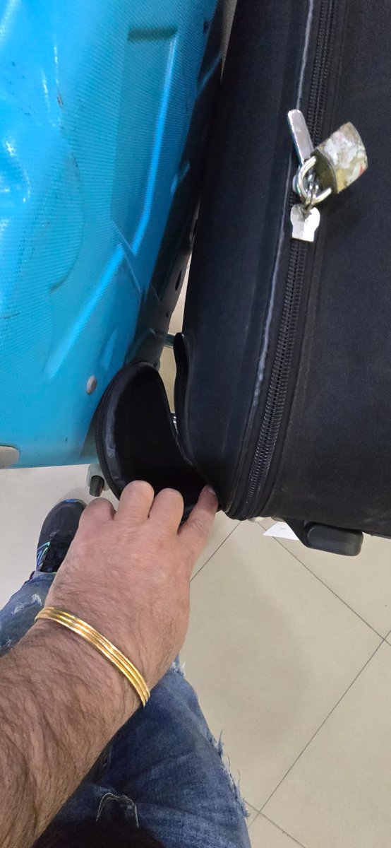 sidahya's tweet photo. @IndiGo6E PNR FUCJSC
one bag handle broken
one bag wheel broken and entire area to lift bag broken blue green bag with cover
one small green and blue bag where you pick the bag that is broken
another black bag small pocket broken and things were not there in the bag
AWAITING REVERT https://t.co/Tcp9SVVVA1