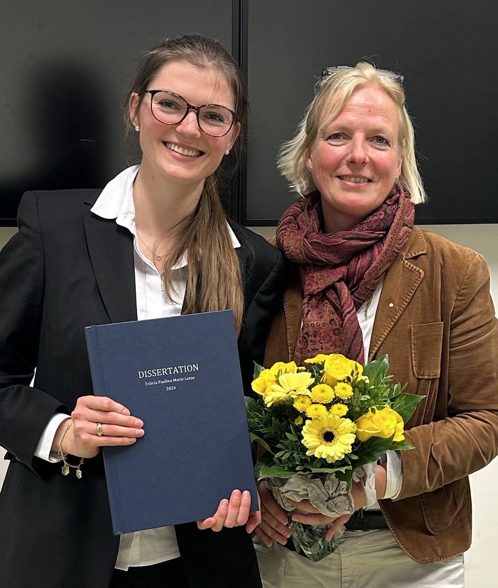 Matthew Barajas & Matthias Riess (@riessbarajaslab) on Twitter photo Felicia Lotze (left) received SUMMA CUM LAUDE for her doctoral thesis mentored by Dr. Matthias Riess <a href="/RiessBarajasLab/">Matthew Barajas & Matthias Riess</a> <a href="/VUMC_Anes/">VUMC Anesthesiology</a> and Dr. Anke Hahnenkamp (right) @UMGreifswald. Congratulations, Dr. med. Lotze! Learn more at: pubmed.ncbi.nlm.nih.gov/?term=lotze+fp… Felicia Lotze (left) received SUMMA CUM LAUDE for her doctoral thesis mentored by Dr. Matthias Riess <a href="/RiessBarajasLab/">Matthew Barajas & Matthias Riess</a> <a href="/VUMC_Anes/">VUMC Anesthesiology</a> and Dr. Anke Hahnenkamp (right) @UMGreifswald. Congratulations, Dr. med. Lotze! Learn more at: pubmed.ncbi.nlm.nih.gov/?term=lotze+fp…