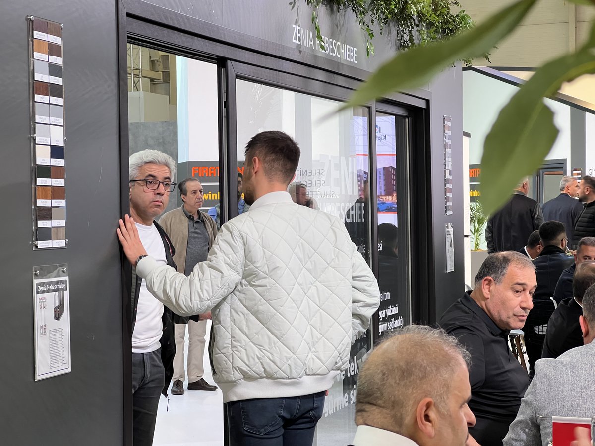 FiratpenTR's tweet image. Standımıza yoğun ilgi Avrasya Pencere Fuarı&apos;nın 3. gününde de devam ediyor. Sizleri 2. salon 201 no&apos;lu standımıza büyük bir heyecanla bekliyoruz.

#tüyap #eurasiawindowfair #avrasyapencerefuari #firatpen #pencerefuari #pvcpencere