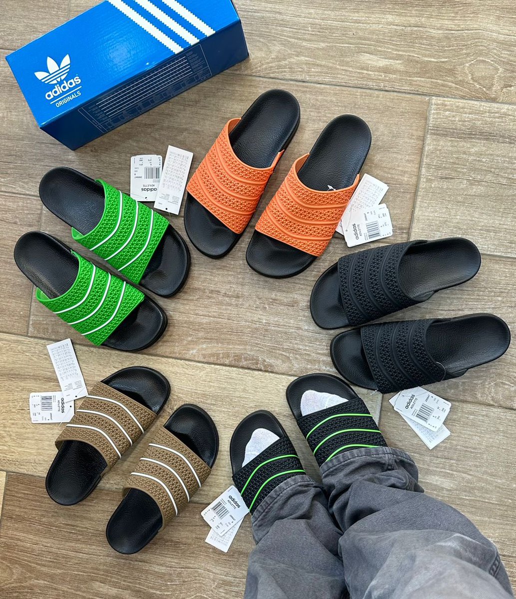 footcandyng02's tweet photo. Goodmorning 😊
NOW AVAILABLE IN SIZES: 40-46
40,000 https://t.co/rcejKE2c60