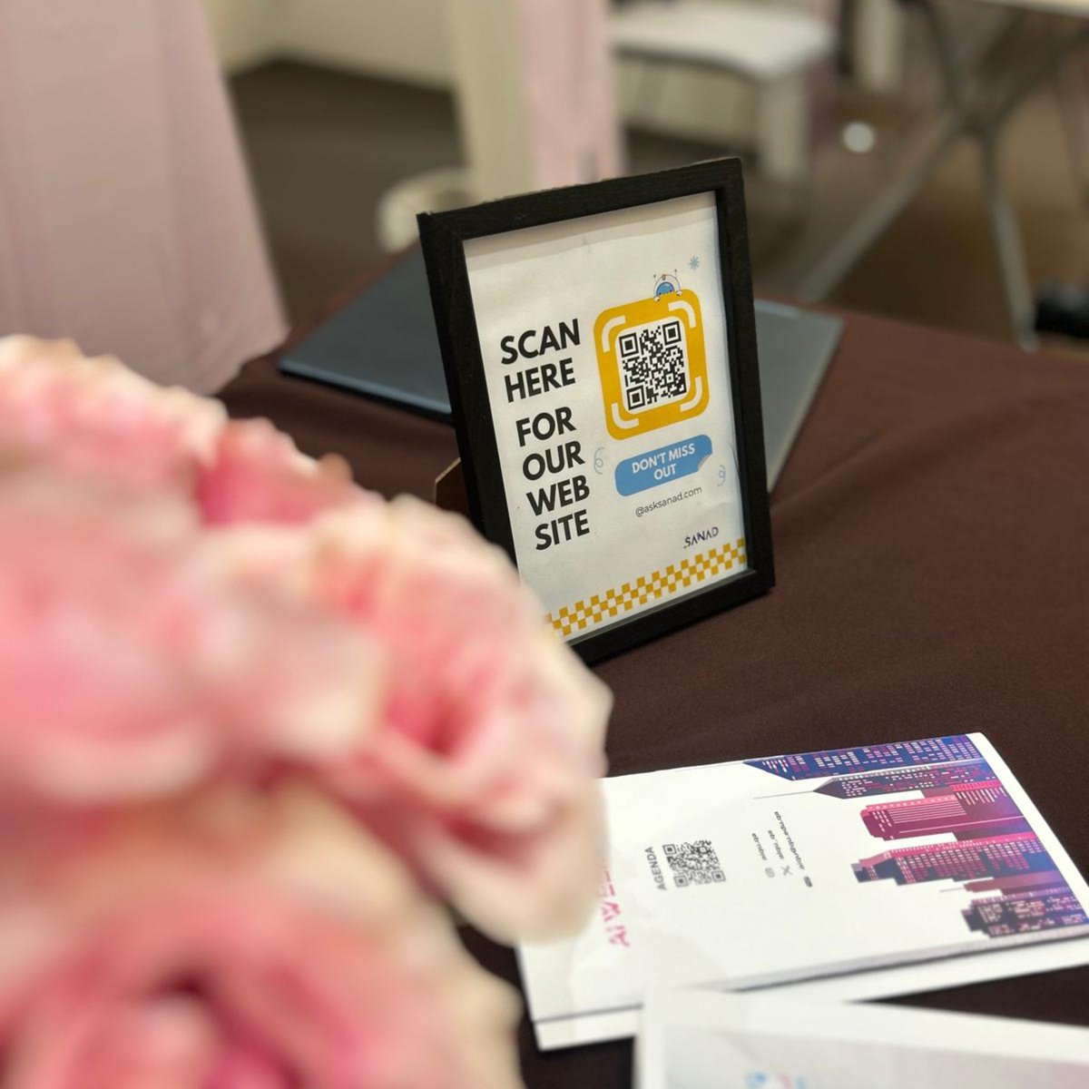 asksanad_ai's tweet image. ✨ AI Week 2024 ✨

Honored to join @AIQU_QA for this amazing event! 💙
Familiar faces &amp;amp; students’ excitement made it unforgettable. Your feedback keeps us striving 🚀

#AIWeek2024 #QatarUniversity #Sanad #Innovation #EdTech #qatar