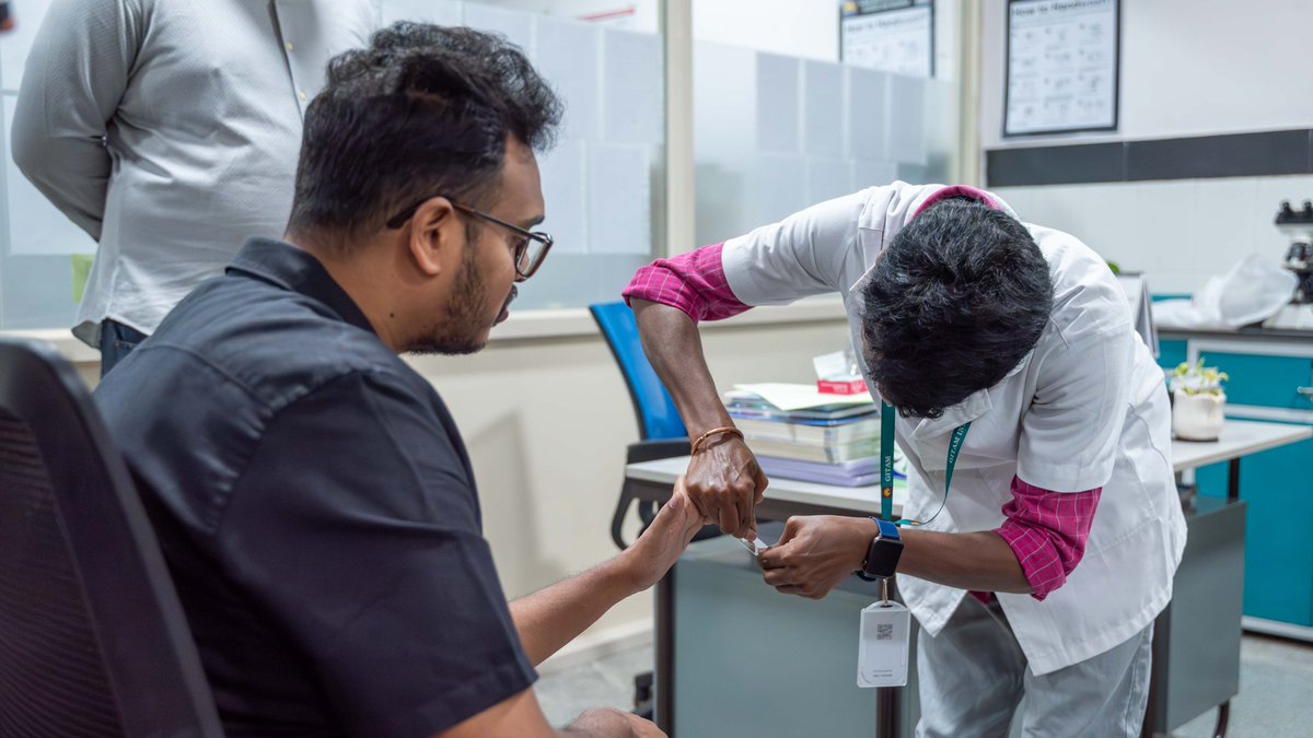 GITAM_msr's tweet image. During #𝗚𝗜𝗠𝗦𝗥’s recent #blood donation drive with 𝗥𝗼𝘂𝗻𝗱 𝗧𝗮𝗯𝗹𝗲 𝗜𝗻𝗱𝗶𝗮, our students, faculty, and community joined forces to collect over 200 units of blood, showcasing solidarity and generosity.
@GITAMUniversity