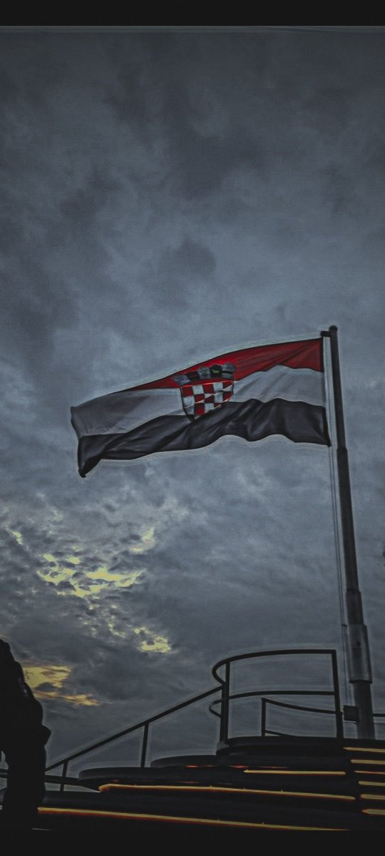 Dan sjećanja na žrtve Domovinskog rata i Dan sjećanja na žrtvu Vukovara i Škabrnje. 🙏🏼❤️😔