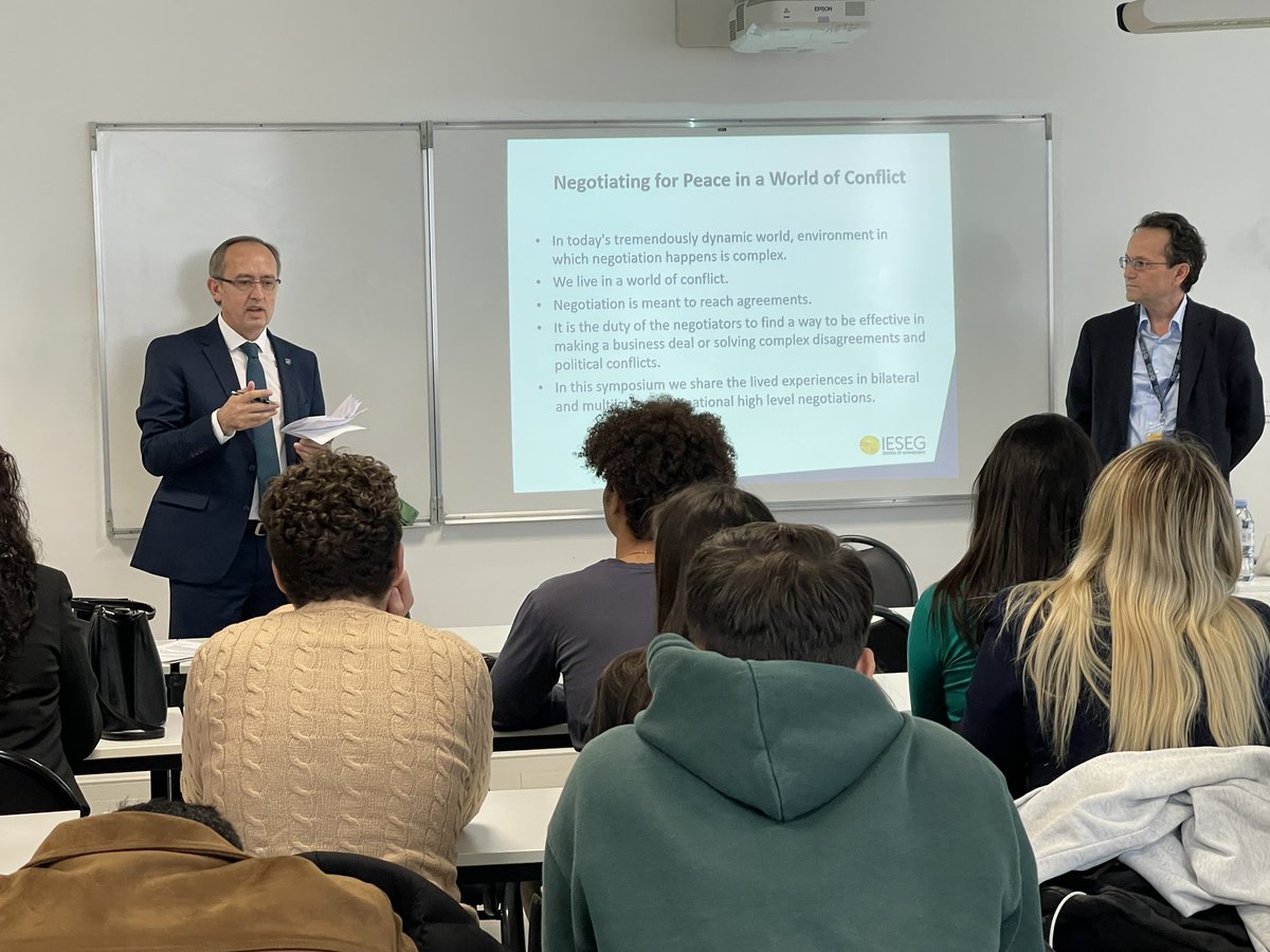 Valon MURTEZAJ (@valonmurtezaj) on Twitter photo Such a valuable opportunity for students & professors <a href="/IESEG/">IÉSEG</a> to engage in discussion with Dr <a href="/Avdullah/">Avdullah Hoti</a> former Kosovo PM 🇽🇰 & learn from lived experience about ‘Negotiating for peace in a world of conflict’. Peace makes better society <a href="/IESEGResearch/">IÉSEG Research</a> Such a valuable opportunity for students & professors <a href="/IESEG/">IÉSEG</a> to engage in discussion with Dr <a href="/Avdullah/">Avdullah Hoti</a> former Kosovo PM 🇽🇰 & learn from lived experience about ‘Negotiating for peace in a world of conflict’. Peace makes better society <a href="/IESEGResearch/">IÉSEG Research</a>