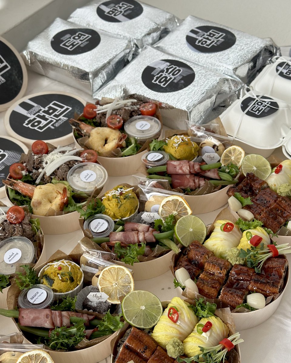 SURLCOM's tweet image. 241116 SURL concert ‘XYRUP’

SURL을 응원하는 마음으로
도시락 서포트를 진행했습니다.

마음을 모아주신 분들께 감사드립니다!

#SURL