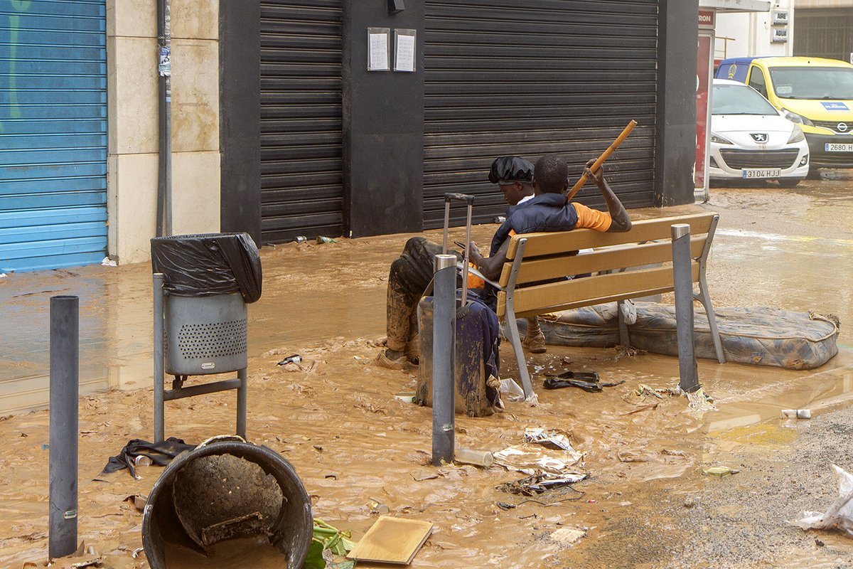 Les víctimes invisibles de la dana: “No sabem quantes migrants en situació administrativa irregular poden estar desaparegudes” directa.cat/les-victimes-i…
✍️<a href="/JuliaMas10/">Júlia Mas</a>