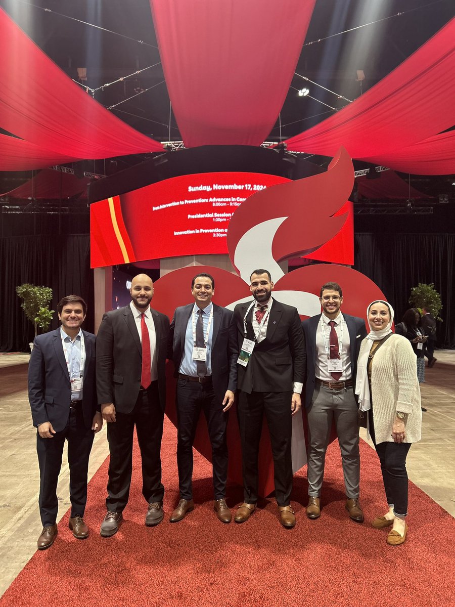 Had a great time presenting at the #AHA ! It was an amazing opportunity to connect with so many brilliant minds. 
#MedTwitter #AHA24