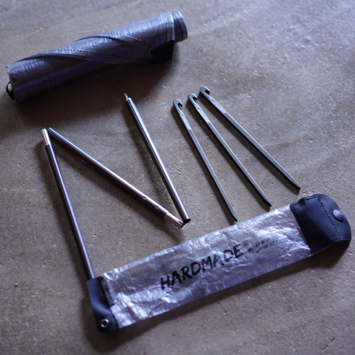 AtsumiN0901's tweet photo. フィールドスタイル戦利品③。
HARDMADE®さんでDCF陣幕を買いました❗
5月のフィールドスタイルで見掛けて一目惚れ。その時の購入を見送りましたが今回は思い切って買いました❗
#フィールドスタイル
#キャンプ好きな人と繋がりたい
#HARDMADE
#DCF #ウインドスクリーン #陣幕
#UL #登山 https://t.co/zFtYUkibos