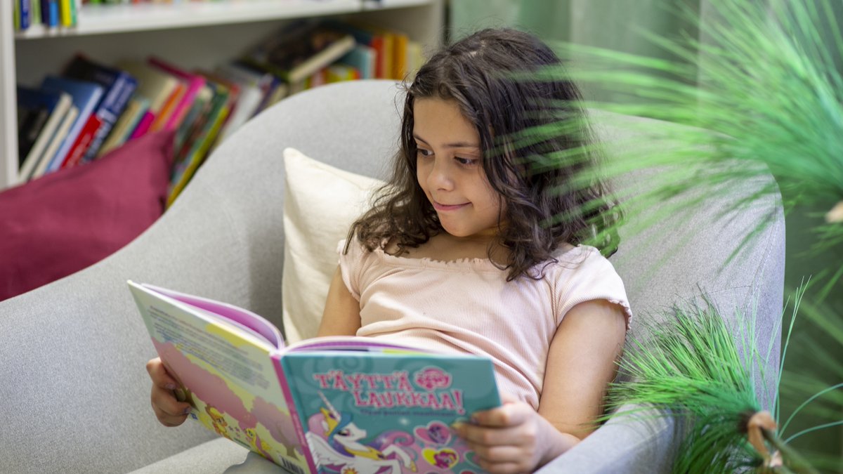 Tämä viikko on lapsen oikeuksien viikko. Opetuksen lisäksi esim. turvallinen kasvuympäristö, toimivat perhsuhteet ja vammaisten osallisuus edistävät oikeutta oppimiseen. Näiden parissa työskentelemme VAKEssa joka päivä! 💜 #vakehyva #SaanOppia #SaatOppia