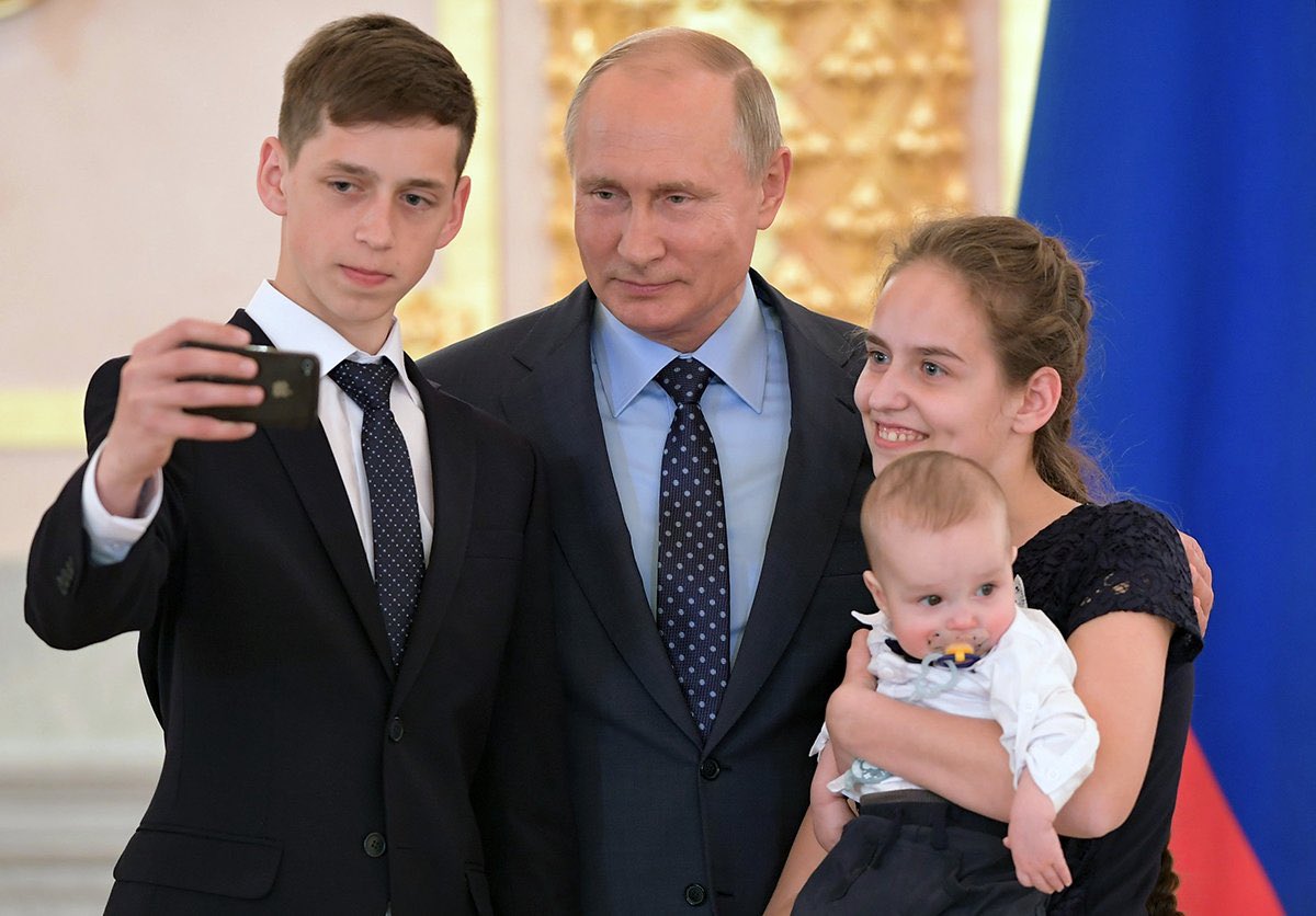 zemi2_4's tweet photo. @BRICSinfo JUST IN: 🇷🇺 Russia officially bans liberal child-free lifestyle propaganda that encourages people not to have children. https://t.co/dWAg327byj