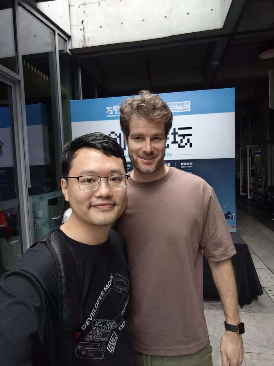 TechxArtisan's tweet photo. Amazing weekend at #MFSZ24 @MakerFaireSZ! 🙌 Highlights: hearing @ericmigi drop wisdom on building great gadgets, chatting about user targeting, and… our booth won “Best Exhibitor”! 🏆 Feeling inspired to create the next big thing. 🚀 #Openterface #minikvm #USBKVM https://t.co/2MZeVHMSSh
