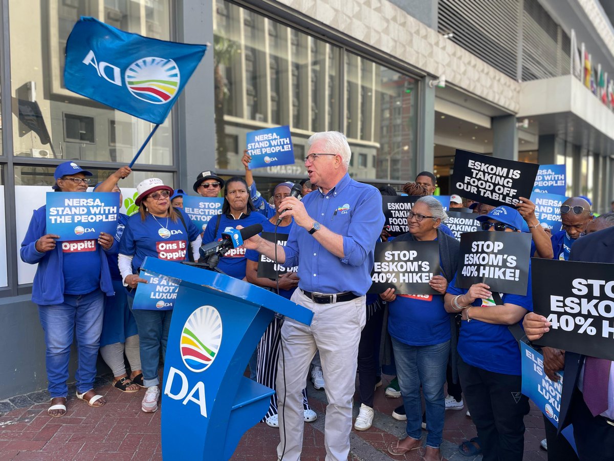 Democratic Alliance tweet media