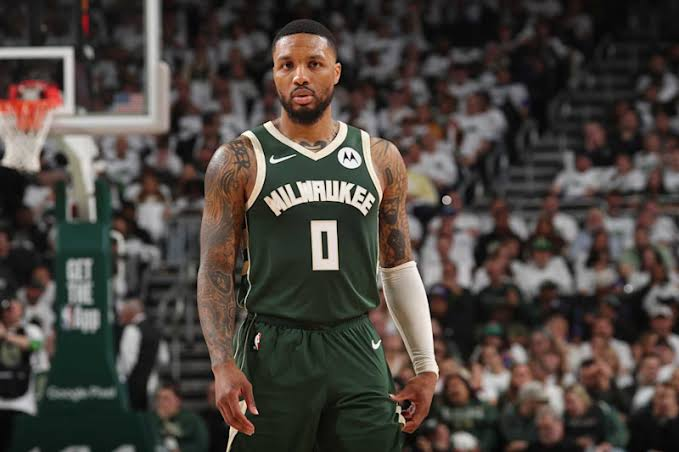 the_ChefJeff's tweet photo. Rockets @ Bucks 

Lillard is probable after missing the last 3 games with a concussion. Before his injury he had 6+ assists in 7 straight games. Giannis scored more than 23 points once in his 3 game absence but dominated with assists having a triple double last game and 14 assists in the other two combined. Portis played Saturday and had 21 points with 7 rebounds. Taurean Prince stepped up with 23 points on 9/14 shooting with 4/5 from three. 

Rockets on a back to back. Sengun had a triple double with 20/11/11 vs CHI. He's had 2 straight triple doubles. VanVleet has led this team in assists as he's also gathered 17 assists over the last 2 games. Jalen Green has gone under in season average in points in 4 of his last 5 games. Amen Thompson had another double double with 16 and 11 vs the Bulls. 

Bucks allowing 3rd most points and 5th most threes to PGs (VanVleet). Rockets allowing 2nd most points to PGs (Lillard). Bucks allowing 2nd most points and most threes to SGs (Green). Bucks allowing 2nd fewest points to centers (Sengun). #NBA