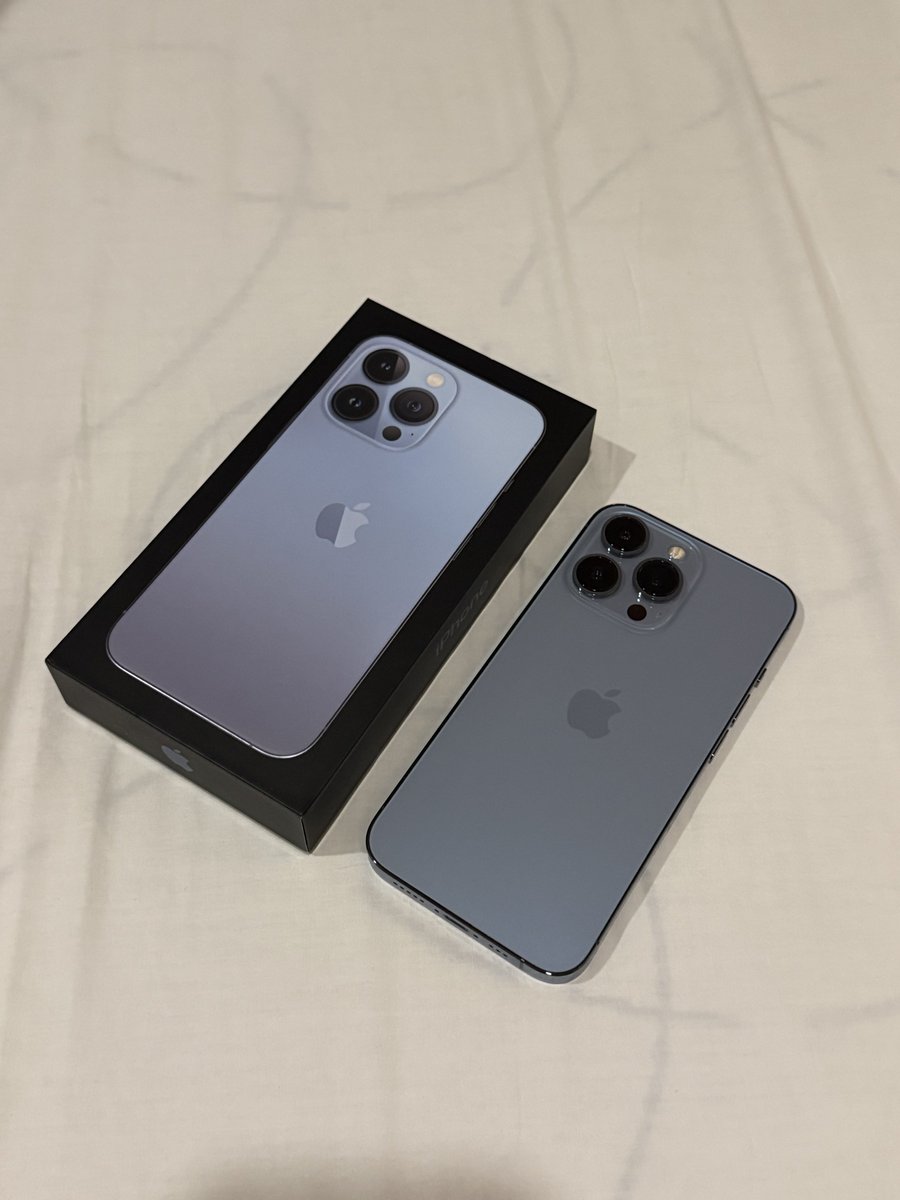 jadekoo19's tweet photo. hello! selling my iPhone 13 Pro 256gb Sierra Blue if anyone’s inch 🫶🏻

with original box, charger cord, free cases and (2) tempered glass

no issues, never been repaired
₱28,000
loc: Cebu City
can do meetup/shipping 
rfs: upgraded

wts lfb ph https://t.co/eLblkp4QYK