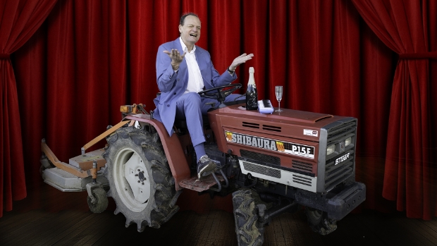 Vincent Bijlo met eindejaarsconference ‘Winterkriebels’ in Boerderij -  huizernieuws.nl/l/346320