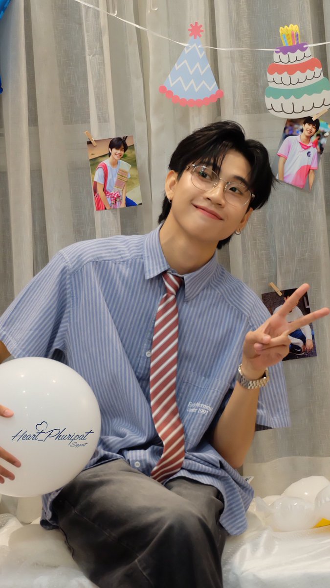 phuripatsupport's tweet photo. น้องฮาร์ททั้งใจ❤️
เจ้าของวันเกิดเขาแสนดีมากคับ💖
#HeartPhuripat24thBDAY
#h_phuripat #HeartPhuripat
@H_phuripat https://t.co/rQaHuep3bu