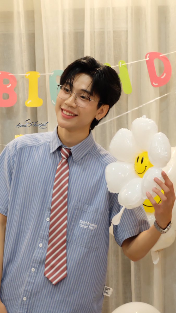 phuripatsupport's tweet photo. น้องฮาร์ททั้งใจ❤️
เจ้าของวันเกิดเขาแสนดีมากคับ💖
#HeartPhuripat24thBDAY
#h_phuripat #HeartPhuripat
@H_phuripat https://t.co/rQaHuep3bu