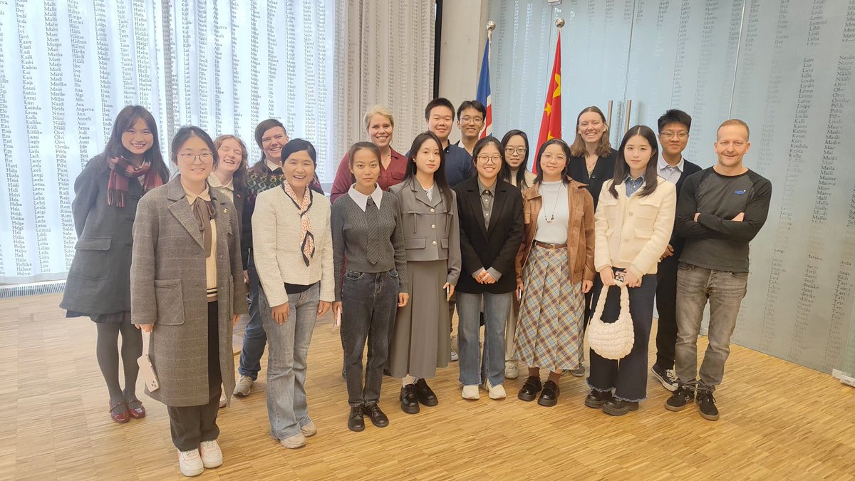I really enjoyed celebrating the Day of Icelandic with 🇨🇳 students studying Icelandic. Truly impressive how much they have already learned in a few months (admittedly so more than I have learned in Chinese at the same time). Takk fyrir komuna!